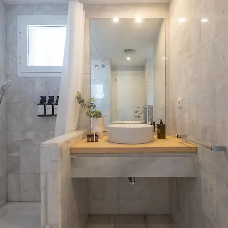 Naranjos Retreat Luz & Terra * Marbella